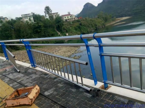 浙江不锈钢复合管护栏是一种卓越的防护材料