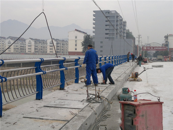 浙江不锈钢复合管护栏常见问题及解决方案